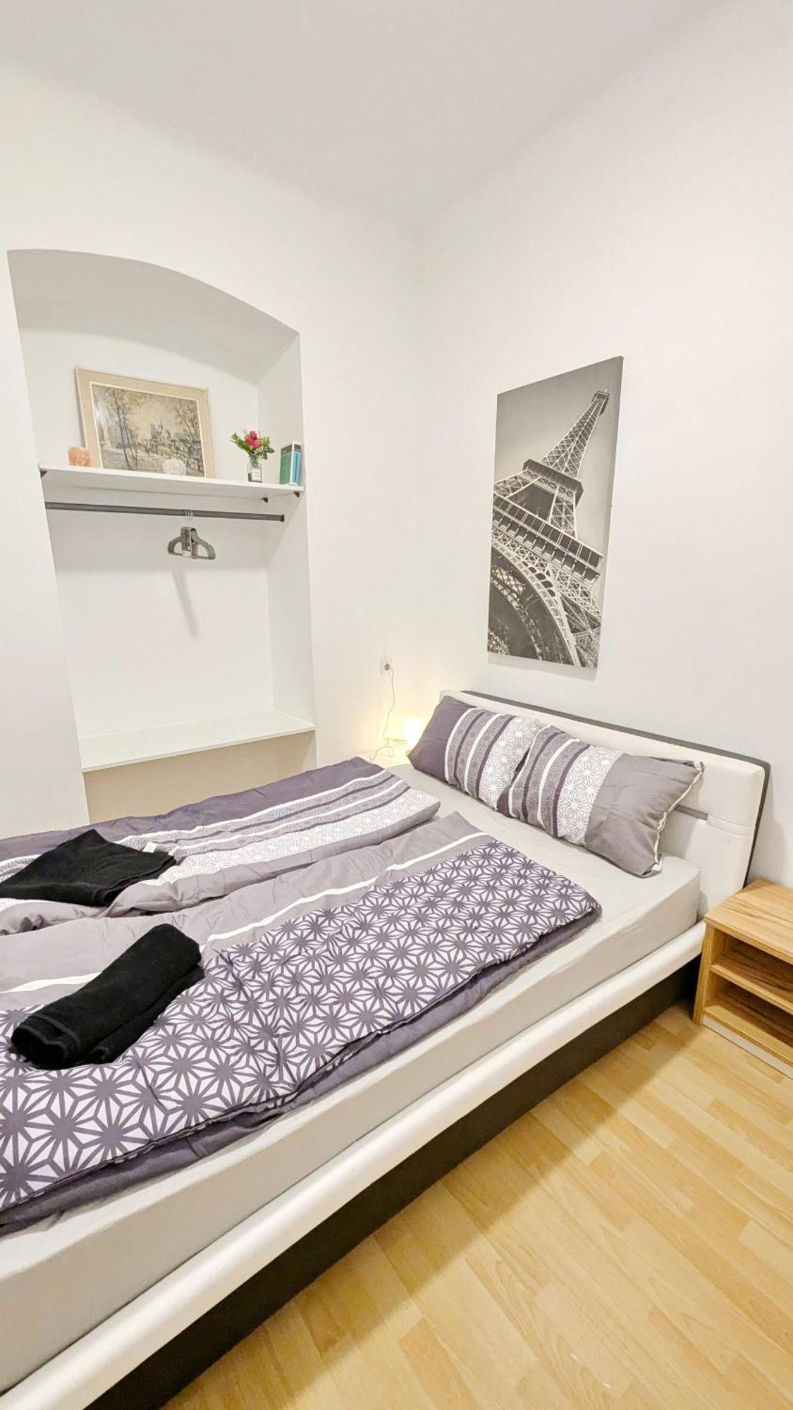Cozy Rooms In Lugner City Area Vienna Exterior photo